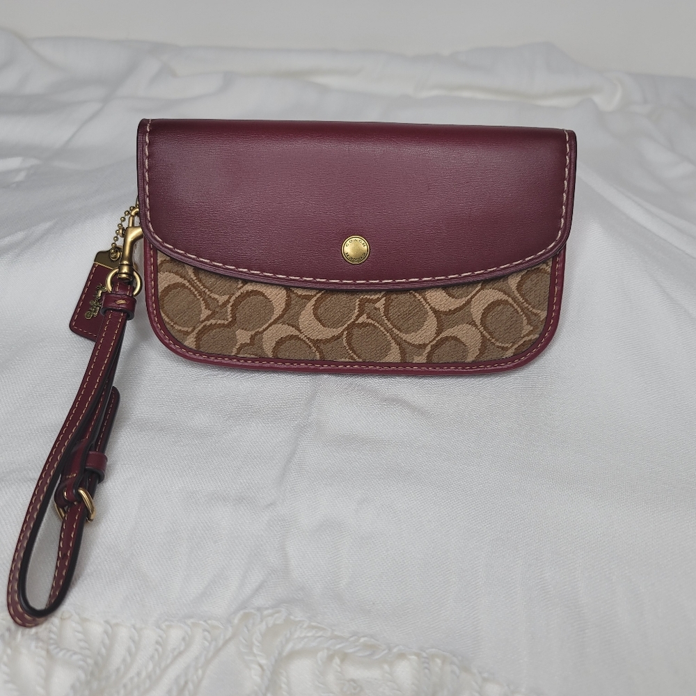 Coach leather wristlet